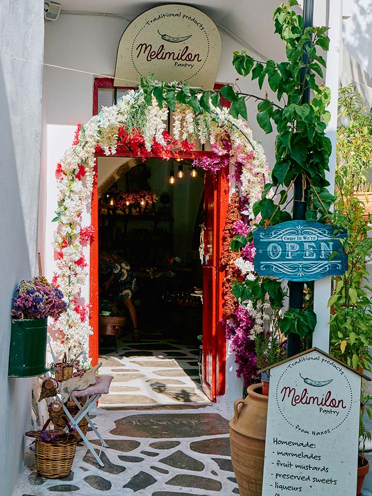 The entrance of Melimilon pantry in Naxos